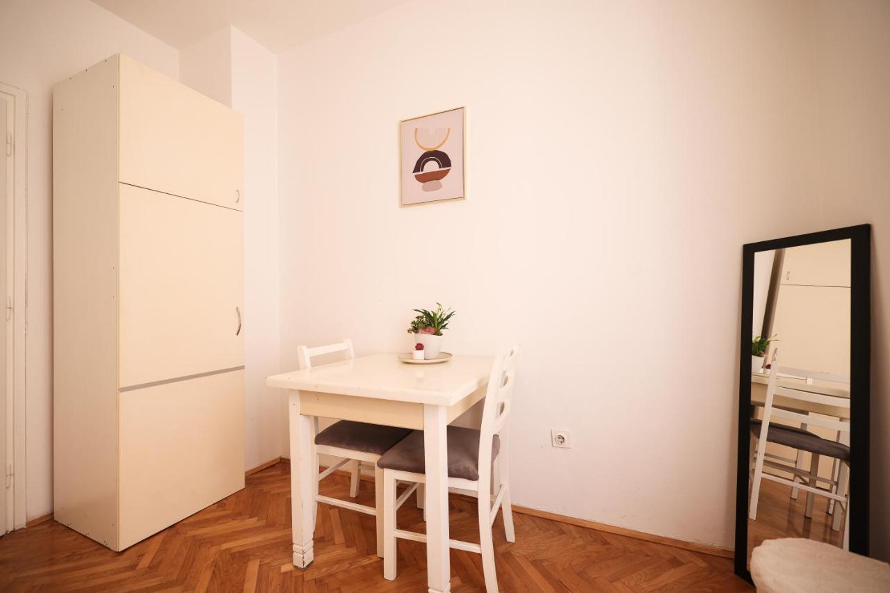Cozy Studio Apartments In City Centar Stosija ザダル エクステリア 写真